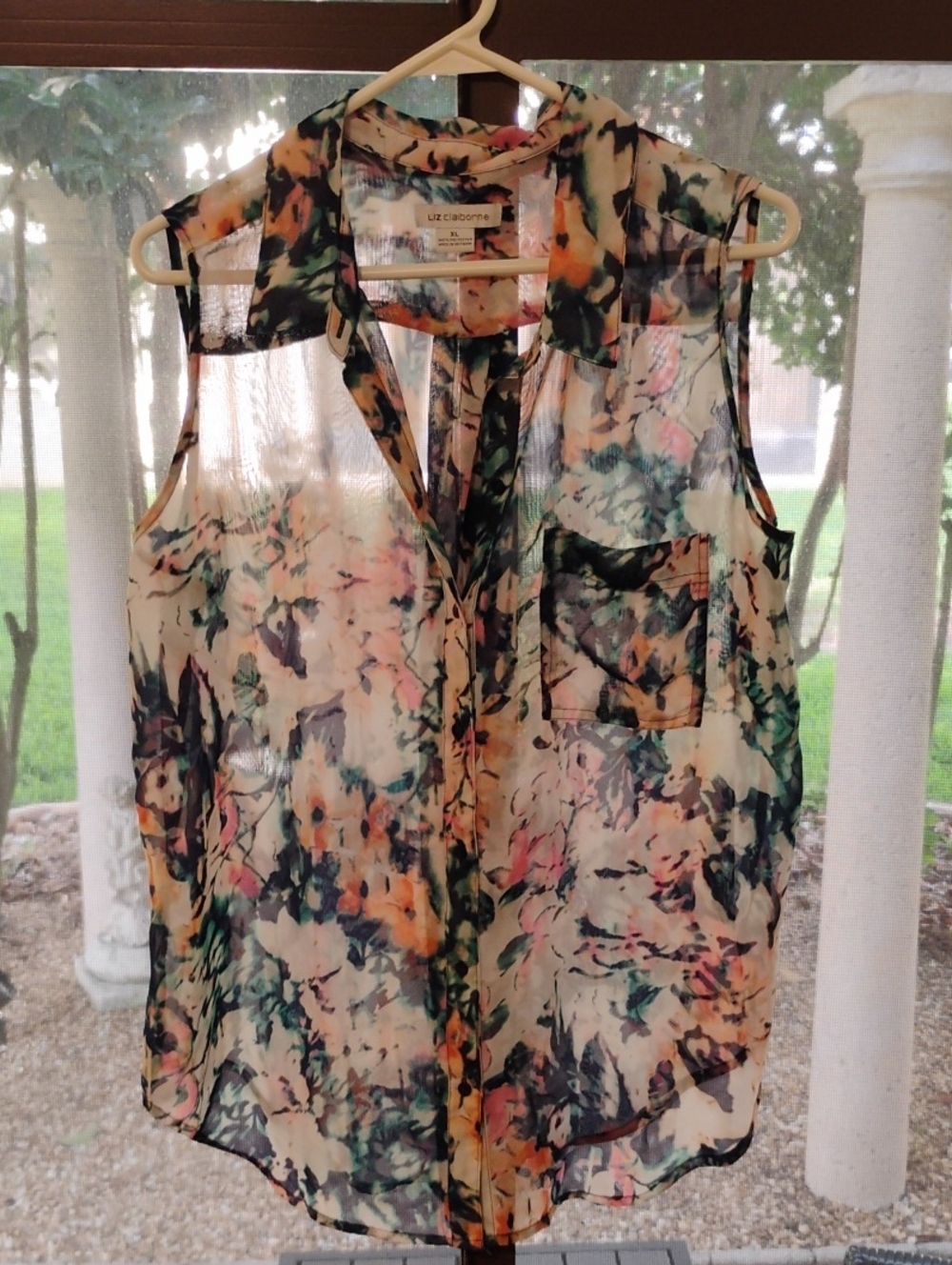 Liz Claiborne Sheer Floral Collared Sleeveless Blouse in Cream, Green, Pink
